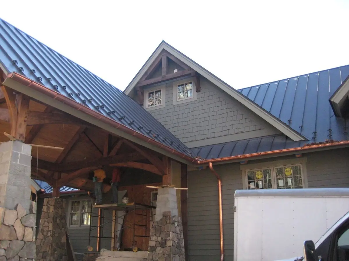 Craftsman Roofing team delivering quality roofing work in North Valley